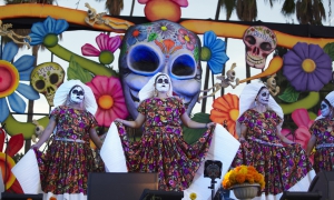 Ballet Folklorico International performs the La Llorons Play, ,Dios de Los Muertos, Day of the Dead, Hollywood Forever Cemetery